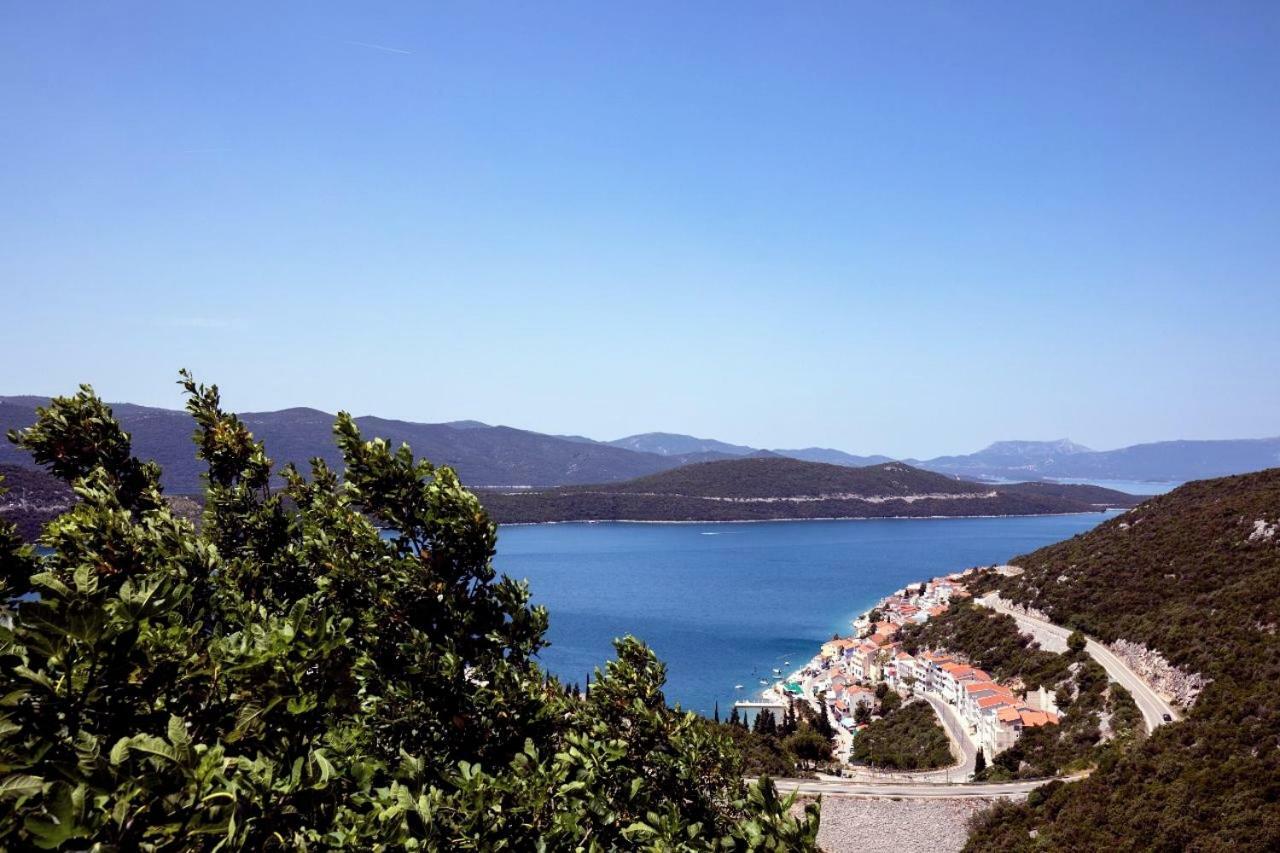 Holiday Home With 4 Studio Apartments Neum Bagian luar foto